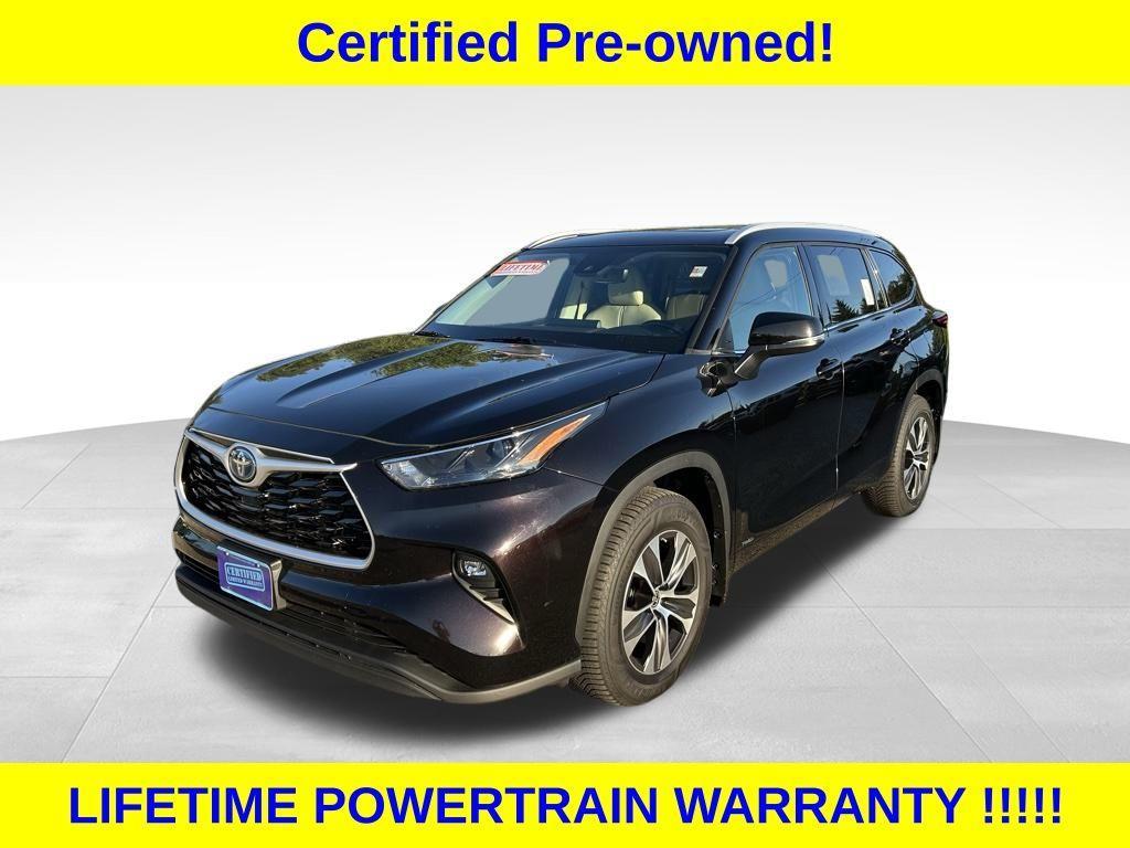used 2022 Toyota Highlander Hybrid car, priced at $35,895