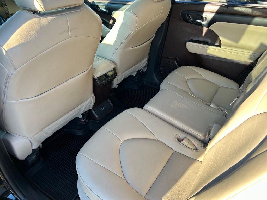 used 2022 Toyota Highlander Hybrid car, priced at $35,950
