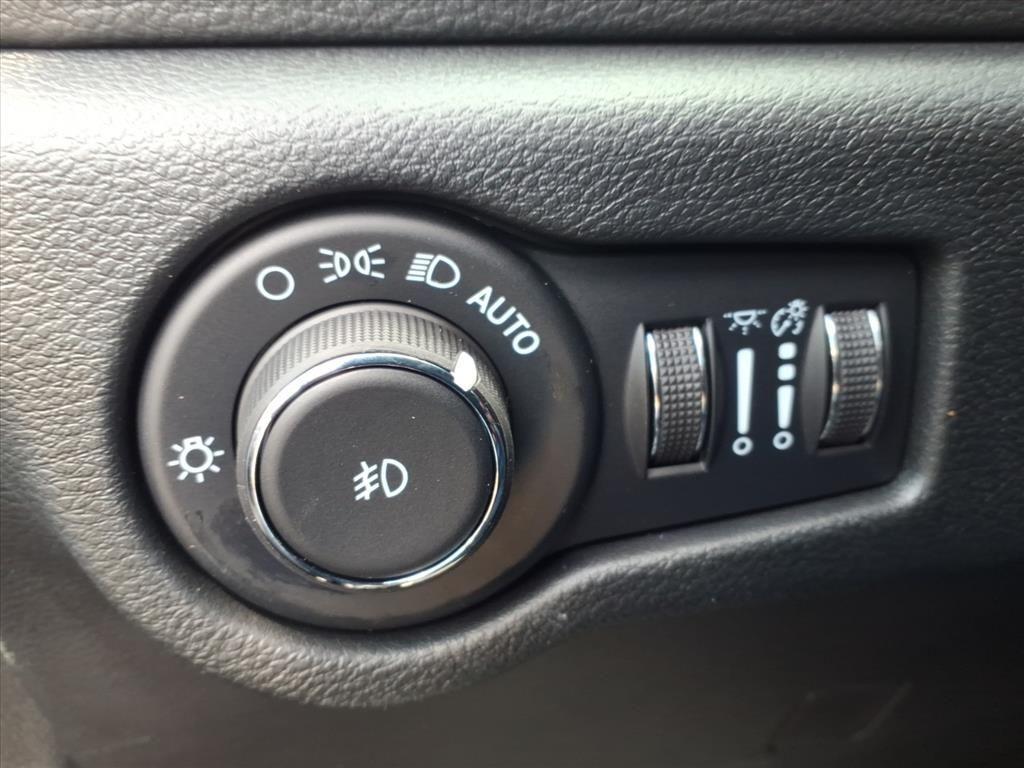 new 2026 Chrysler Pacifica car, priced at $43,999