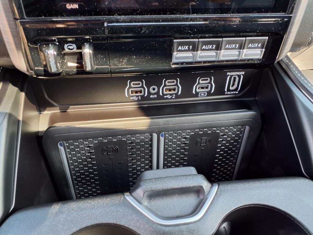 new 2025 Ram 2500 car, priced at $75,212