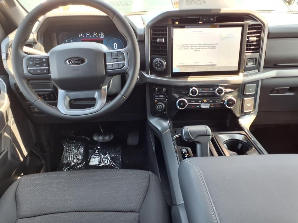 new 2025 Ford F-150 car, priced at $60,389