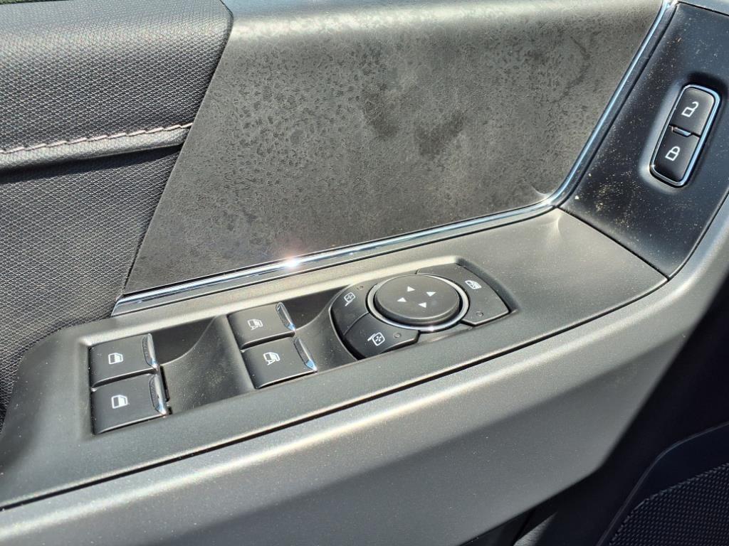 new 2025 Ford F-150 car, priced at $60,389