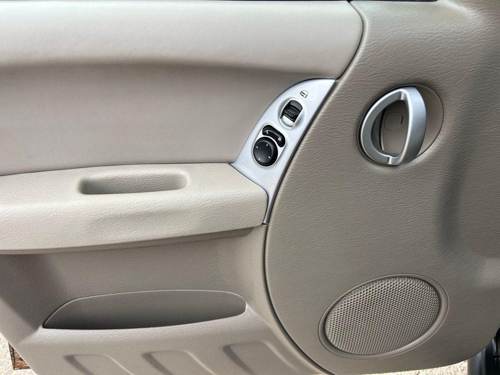 used 2007 Jeep Liberty car, priced at $2,950