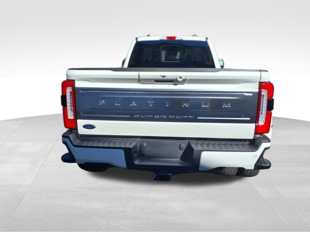 new 2025 Ford F-450 car, priced at $110,040