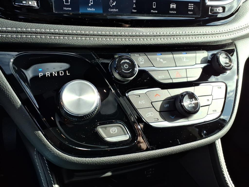 new 2026 Chrysler Pacifica car, priced at $52,254