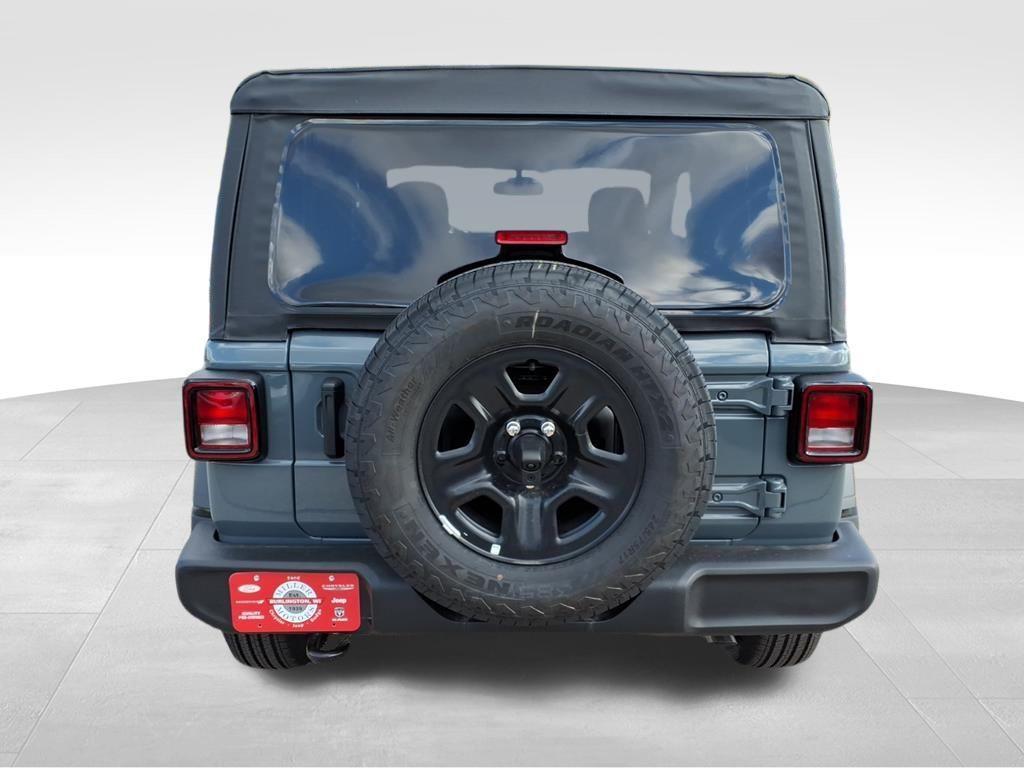 new 2026 Jeep Wrangler car, priced at $38,070