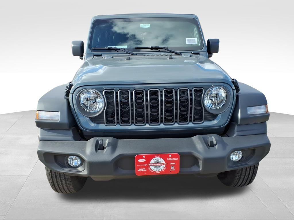 new 2026 Jeep Wrangler car, priced at $38,070