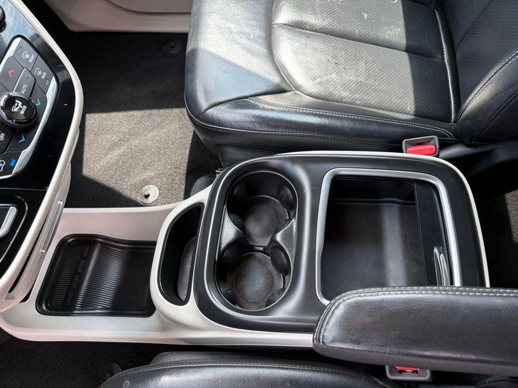 used 2022 Chrysler Pacifica car, priced at $23,676