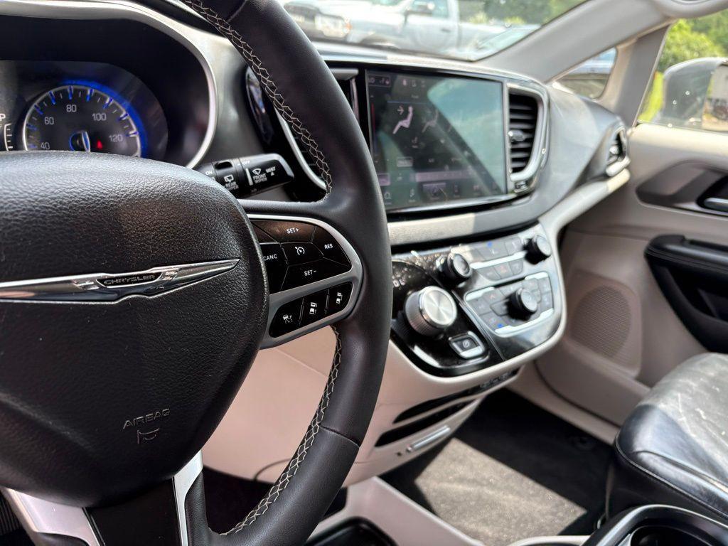 used 2022 Chrysler Pacifica car, priced at $23,676