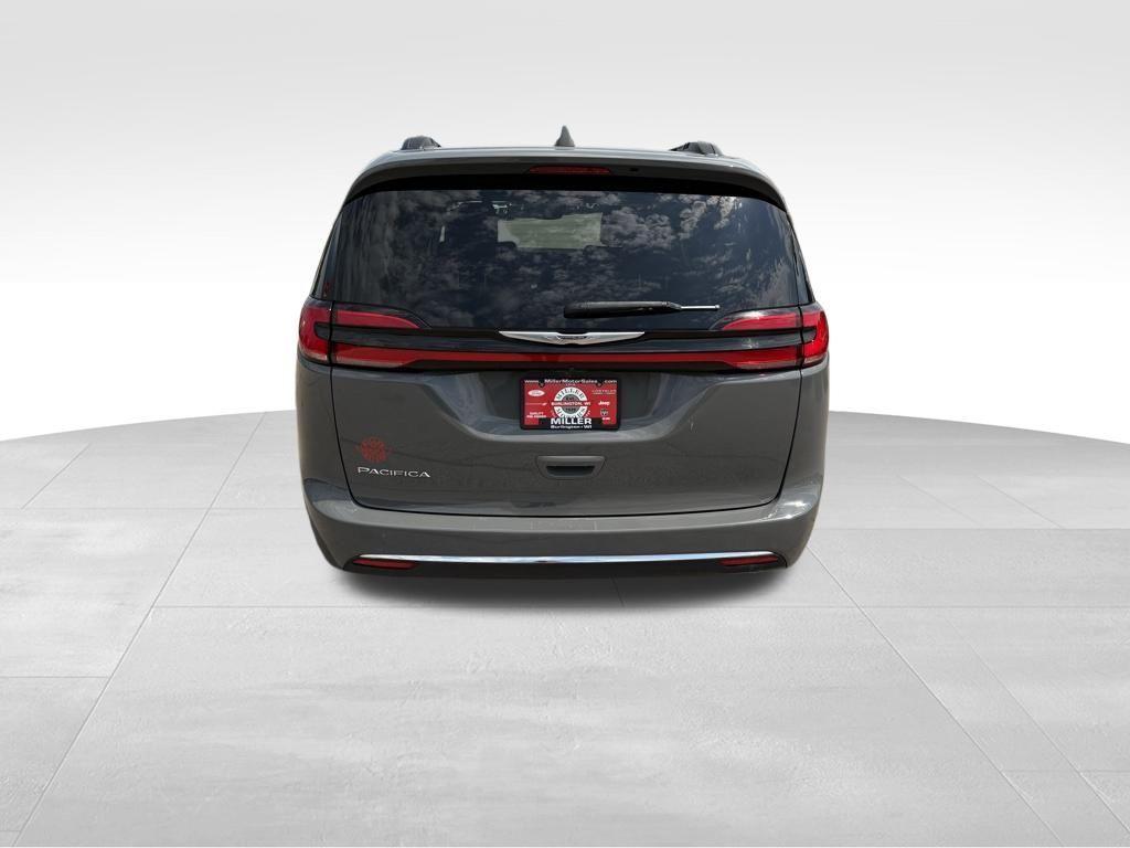 used 2022 Chrysler Pacifica car, priced at $23,676