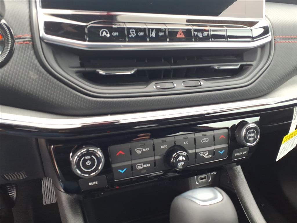 new 2026 Jeep Compass car, priced at $37,071