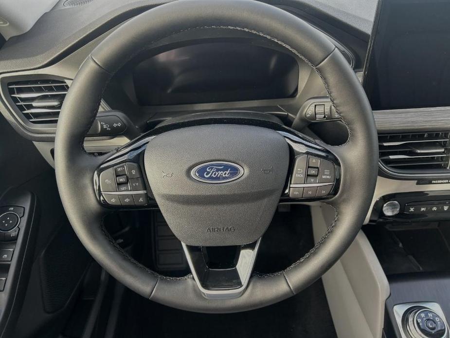 new 2025 Ford Escape car, priced at $39,847