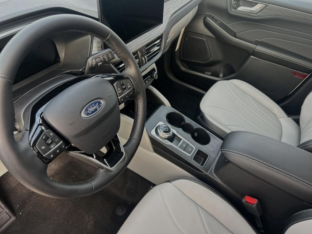 new 2025 Ford Escape car, priced at $39,847