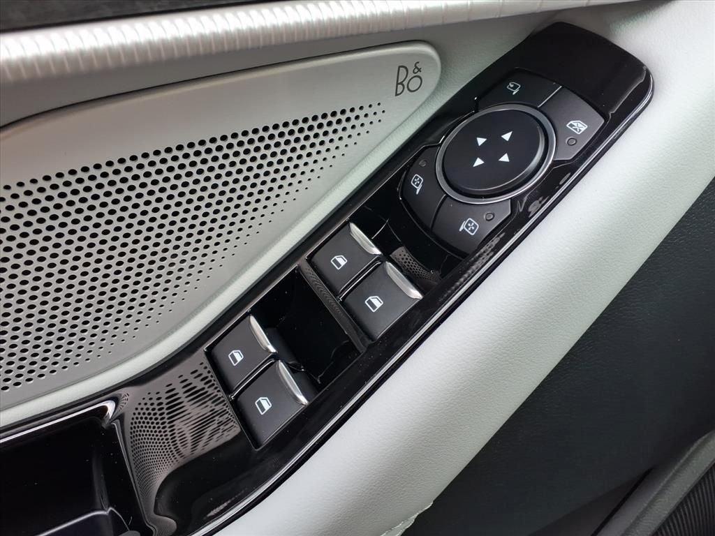 new 2025 Ford Explorer car, priced at $58,052