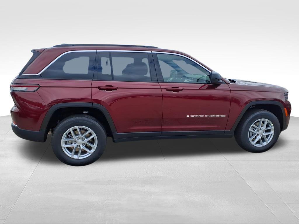 new 2025 Jeep Grand Cherokee car, priced at $42,051