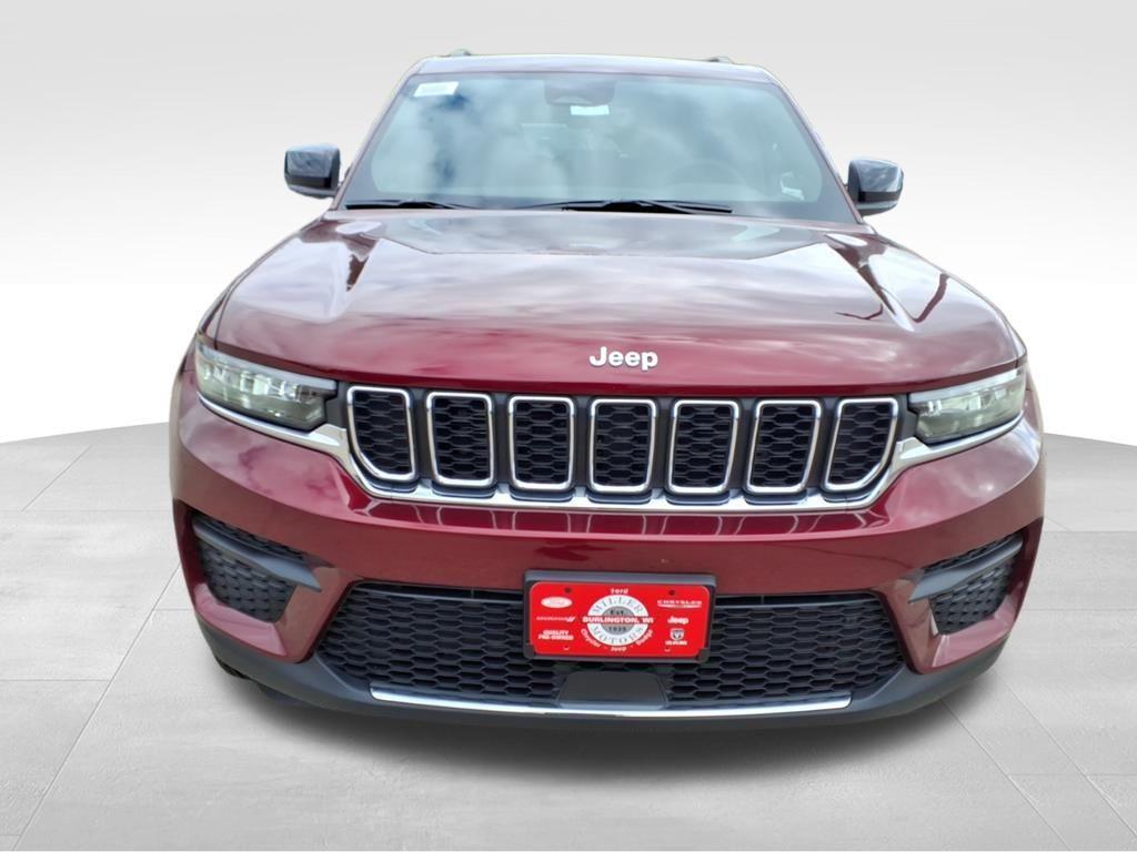 new 2025 Jeep Grand Cherokee car, priced at $42,051