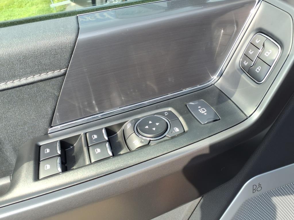 new 2025 Ford F-150 car, priced at $70,582