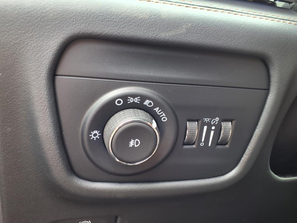 new 2025 Jeep Grand Cherokee L car, priced at $65,951