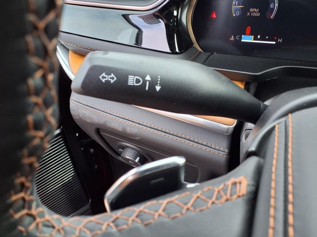 new 2025 Jeep Grand Cherokee L car, priced at $65,951