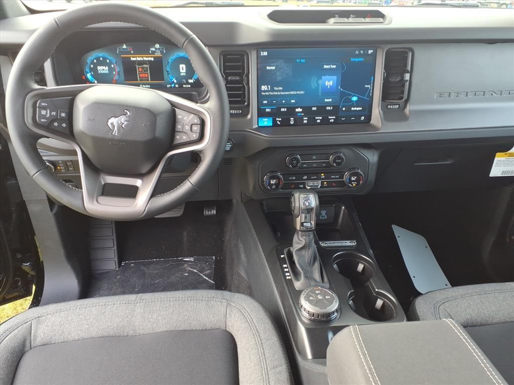 new 2025 Ford Bronco car, priced at $41,684