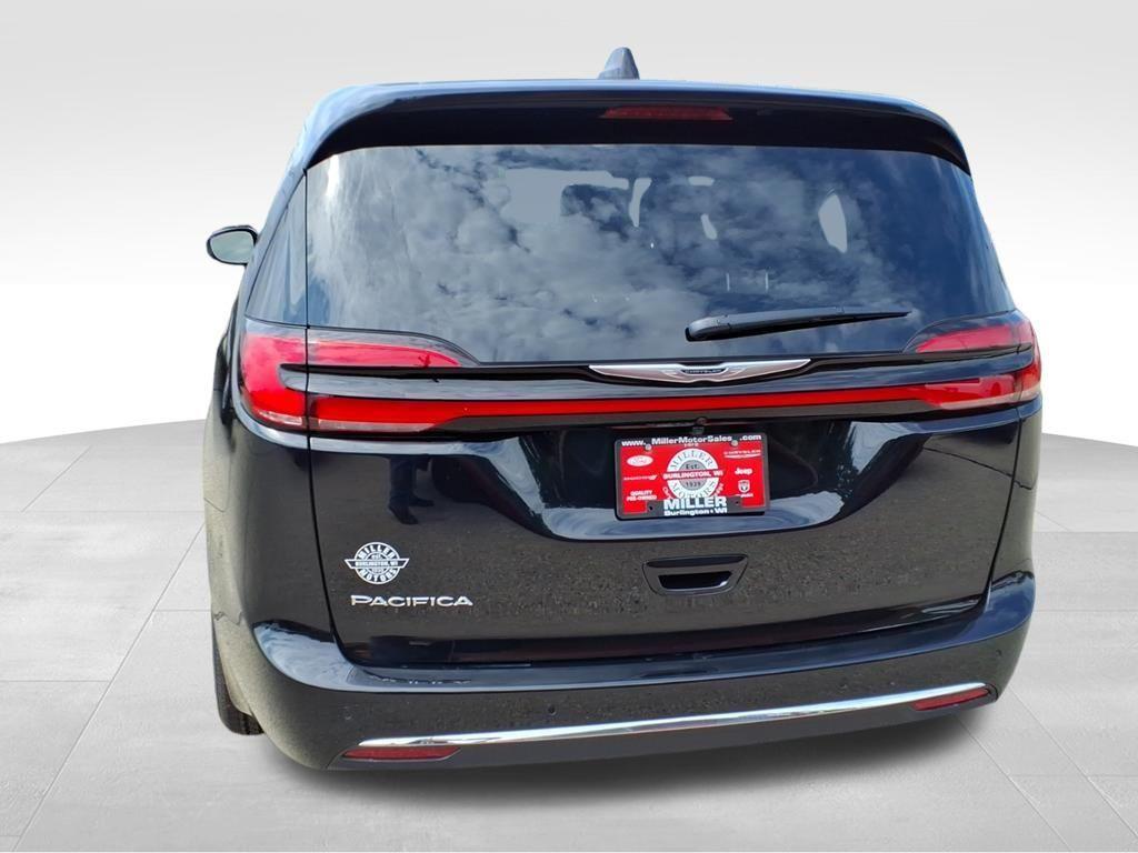 new 2026 Chrysler Pacifica car, priced at $41,965