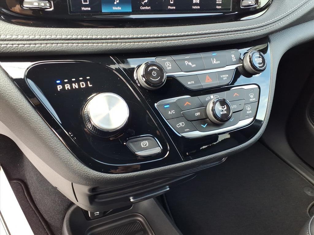 new 2026 Chrysler Pacifica car, priced at $41,965