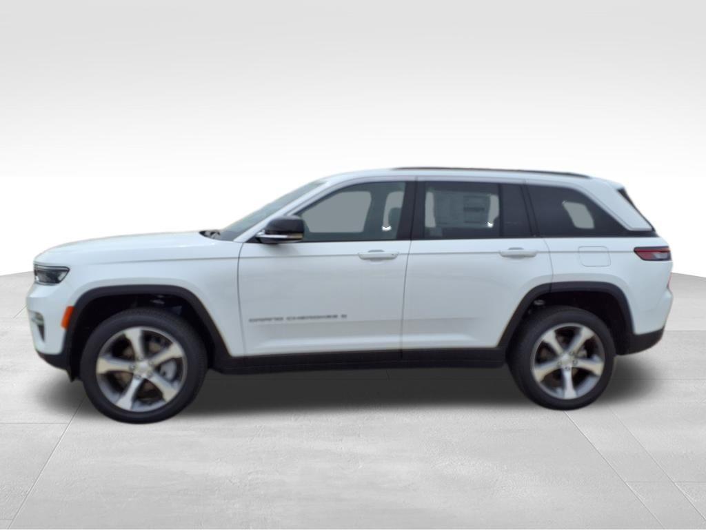 new 2025 Jeep Grand Cherokee car, priced at $53,134