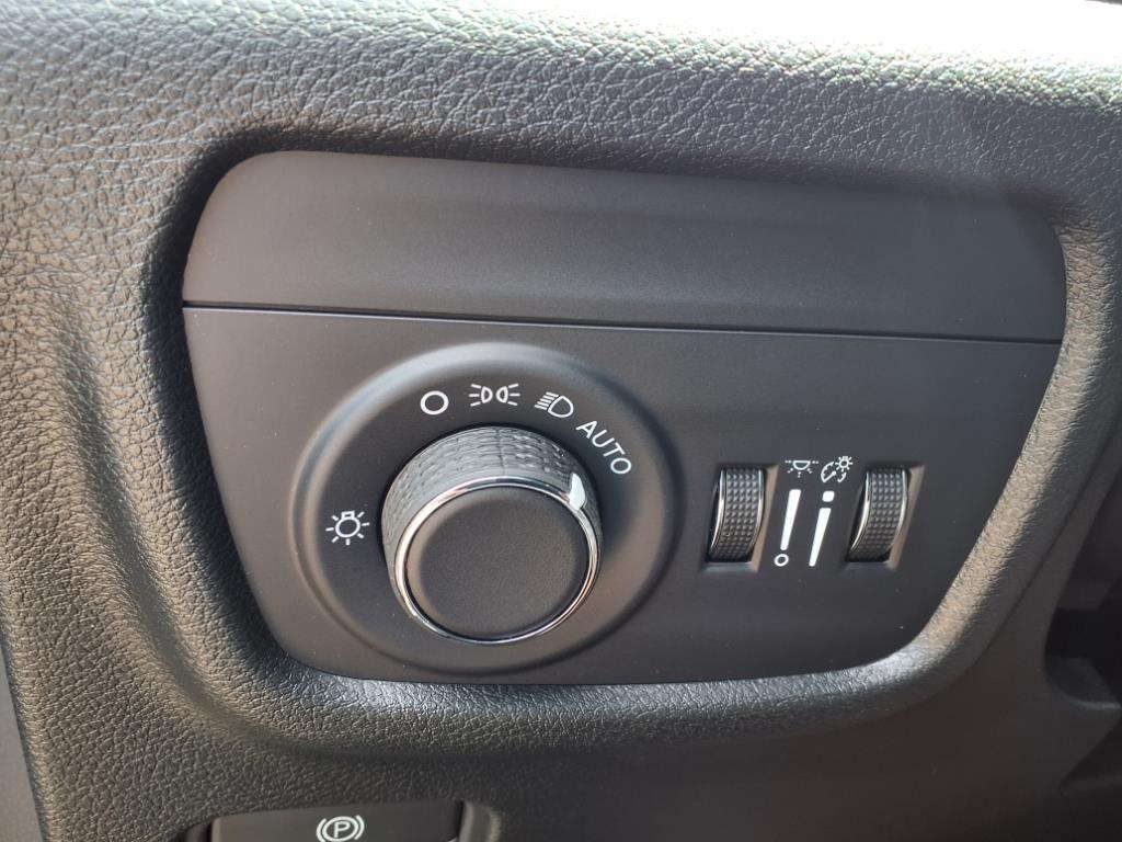 new 2025 Jeep Grand Cherokee L car, priced at $47,988