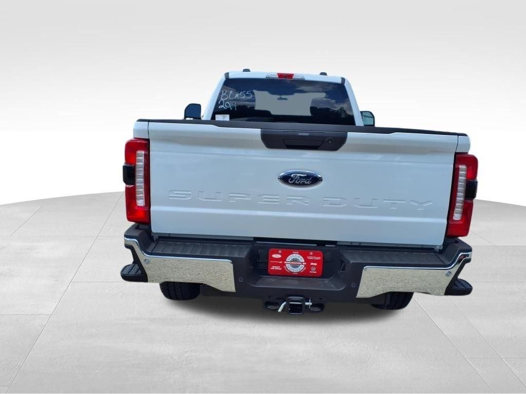 new 2025 Ford F-250 car, priced at $65,325