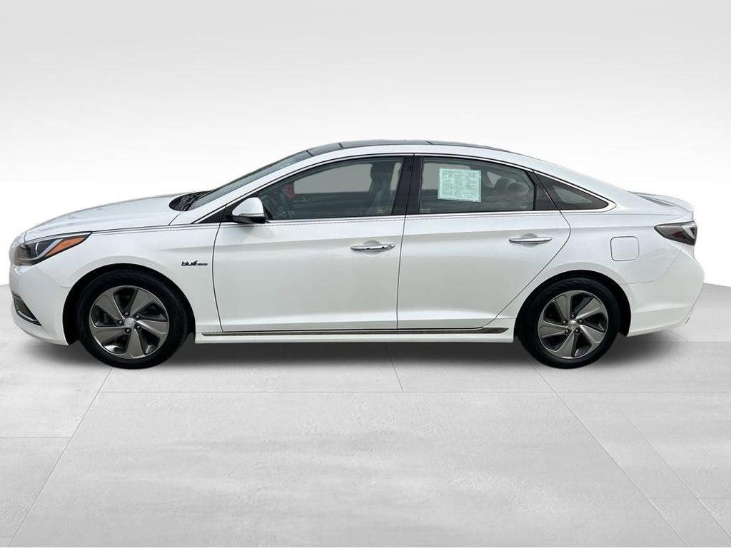 used 2016 Hyundai Sonata Hybrid car, priced at $9,650