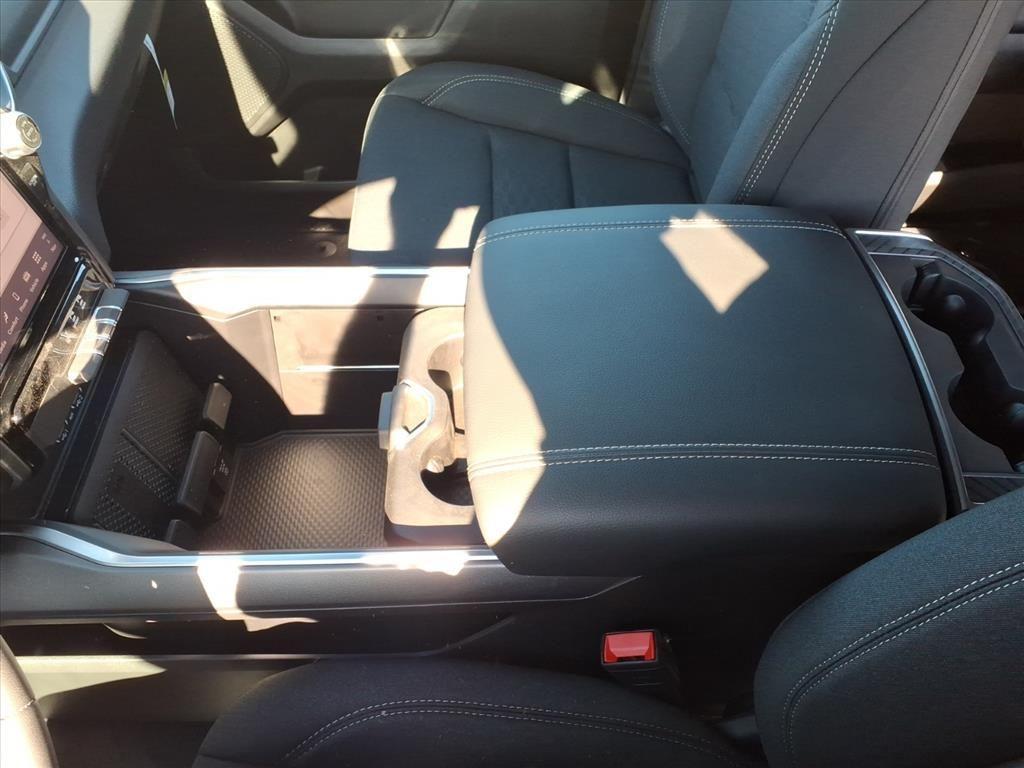 new 2025 Ram 1500 car, priced at $52,046