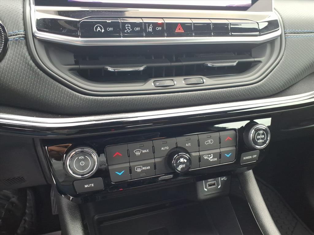 new 2026 Jeep Compass car, priced at $35,212