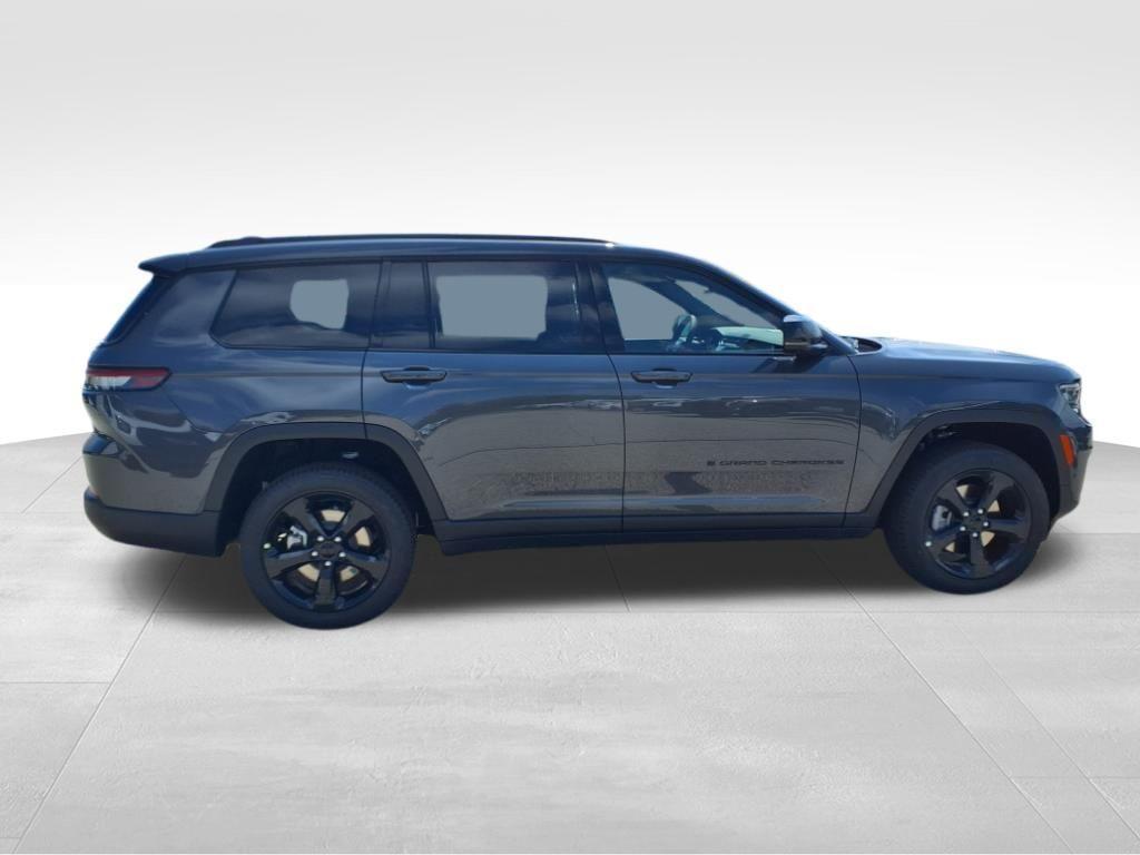 new 2025 Jeep Grand Cherokee L car, priced at $57,036