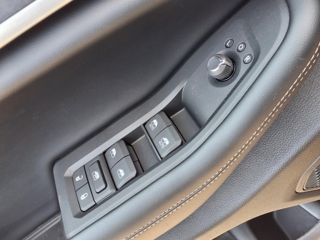 new 2025 Jeep Grand Cherokee L car, priced at $57,036
