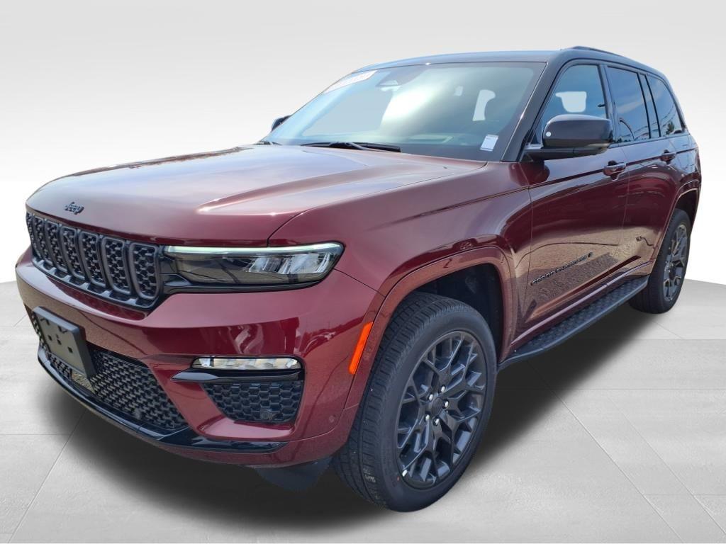 new 2025 Jeep Grand Cherokee car, priced at $67,910
