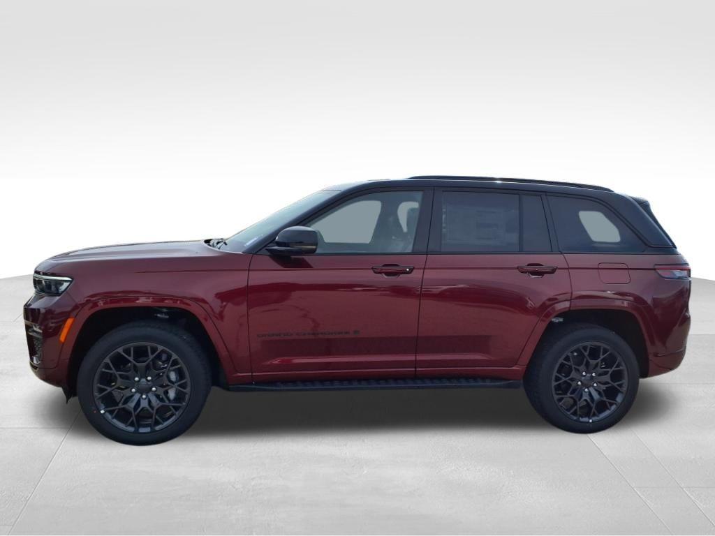 new 2025 Jeep Grand Cherokee car, priced at $67,910