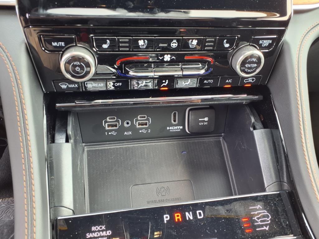 new 2025 Jeep Grand Cherokee car, priced at $67,910