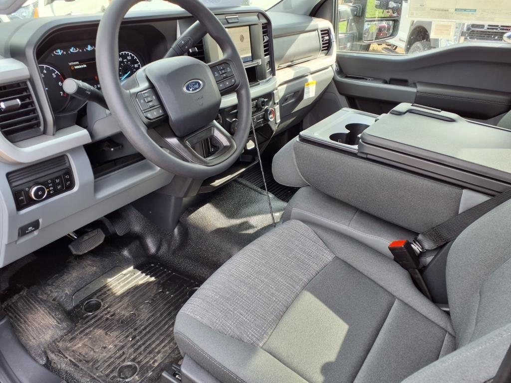new 2025 Ford F-350 car, priced at $54,703