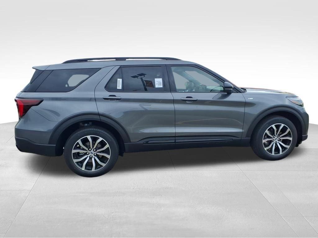 new 2025 Ford Explorer car, priced at $46,213