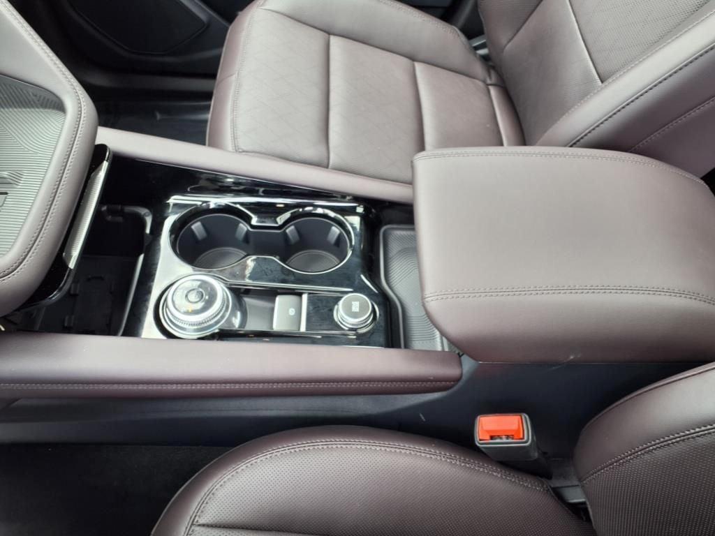 new 2025 Ford Explorer car, priced at $53,873