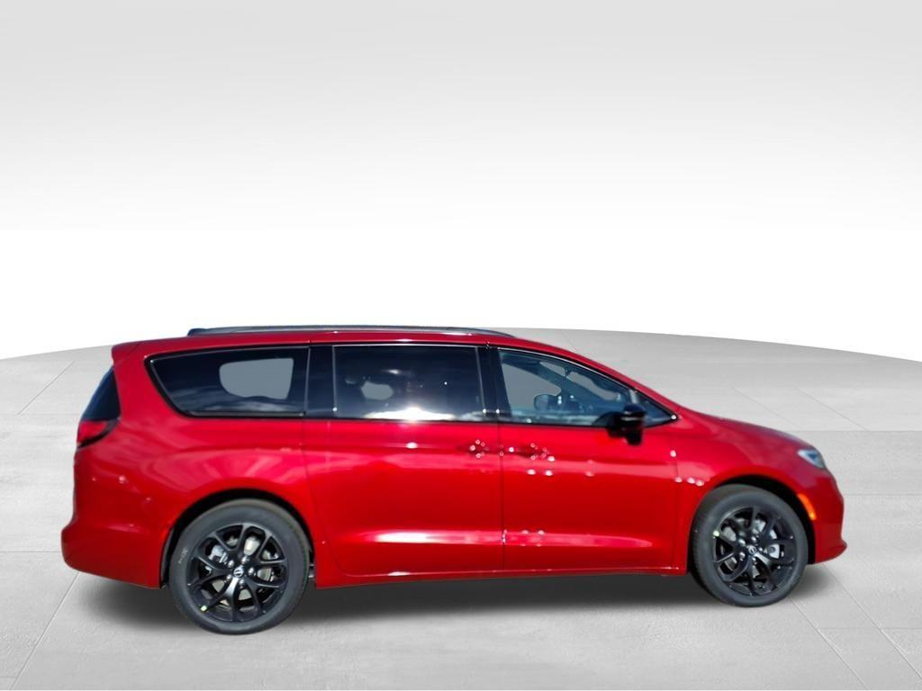 new 2026 Chrysler Pacifica car, priced at $52,700