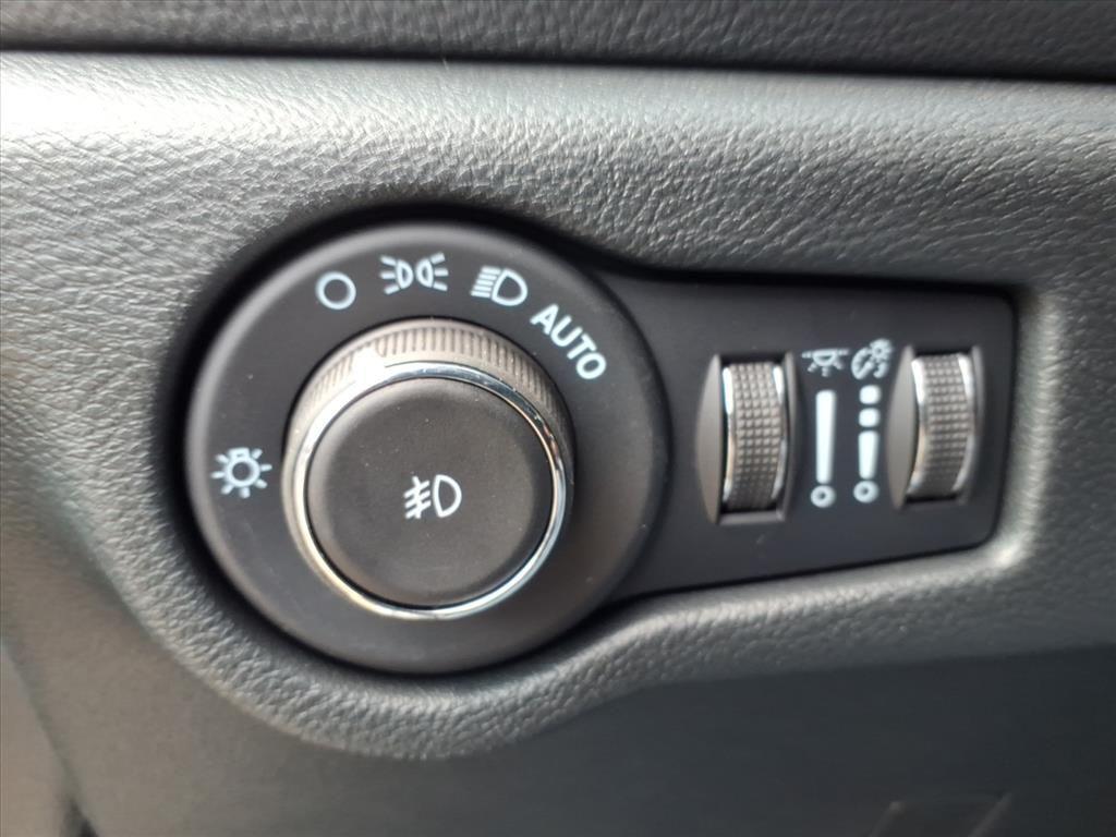 new 2026 Chrysler Pacifica car, priced at $41,339