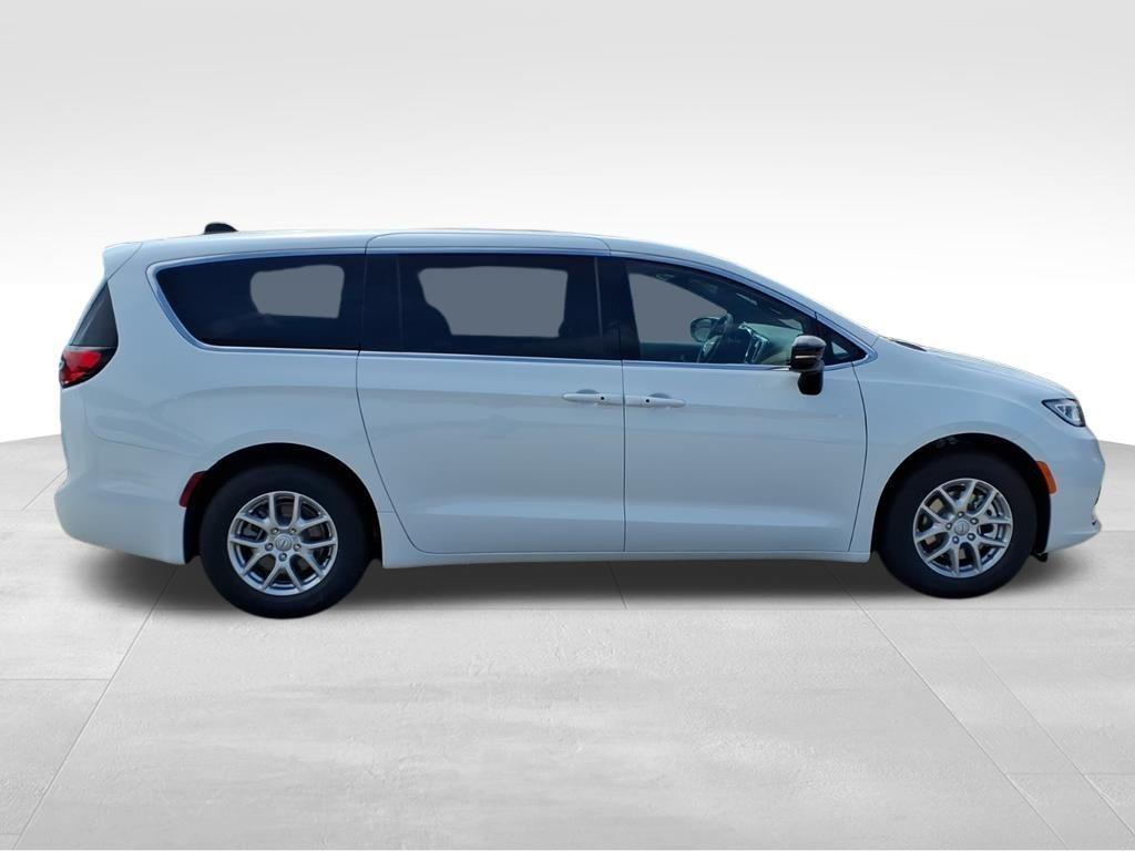 new 2026 Chrysler Pacifica car, priced at $41,339