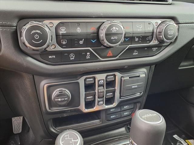 new 2025 Jeep Gladiator car, priced at $52,625