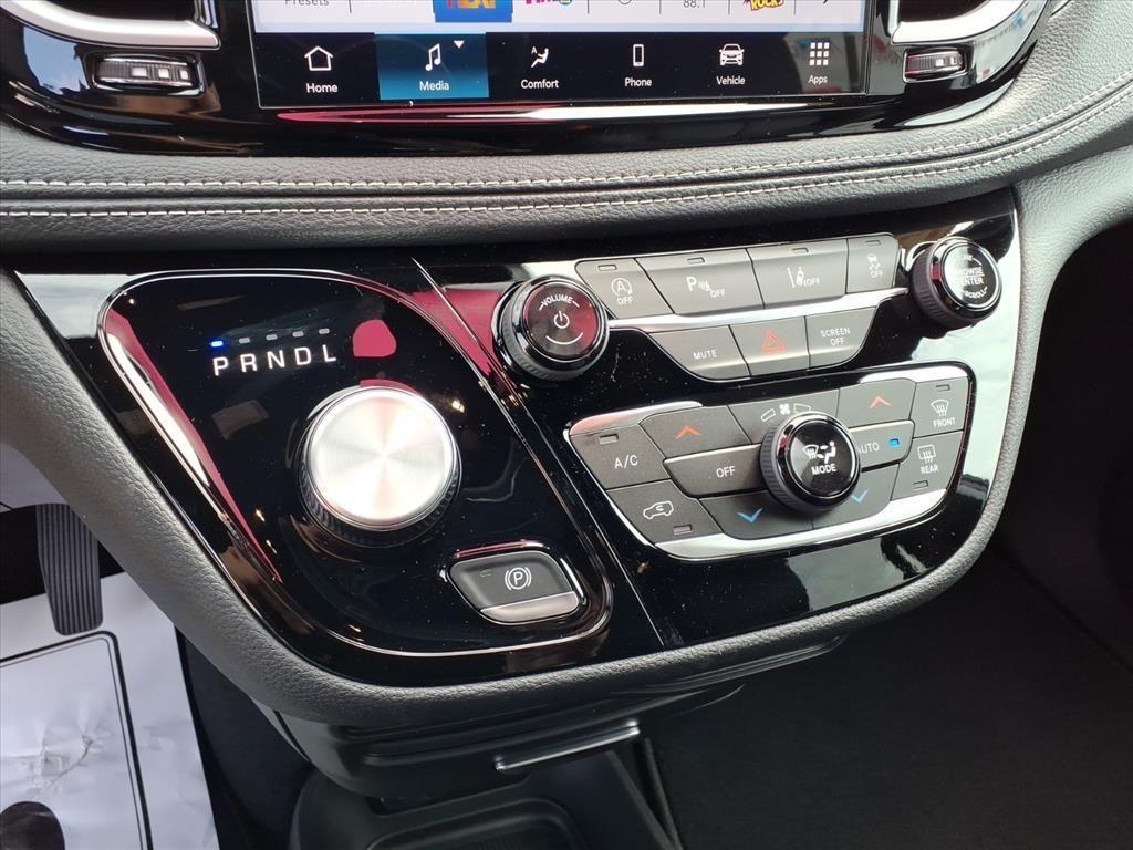 new 2026 Chrysler Pacifica car, priced at $39,339