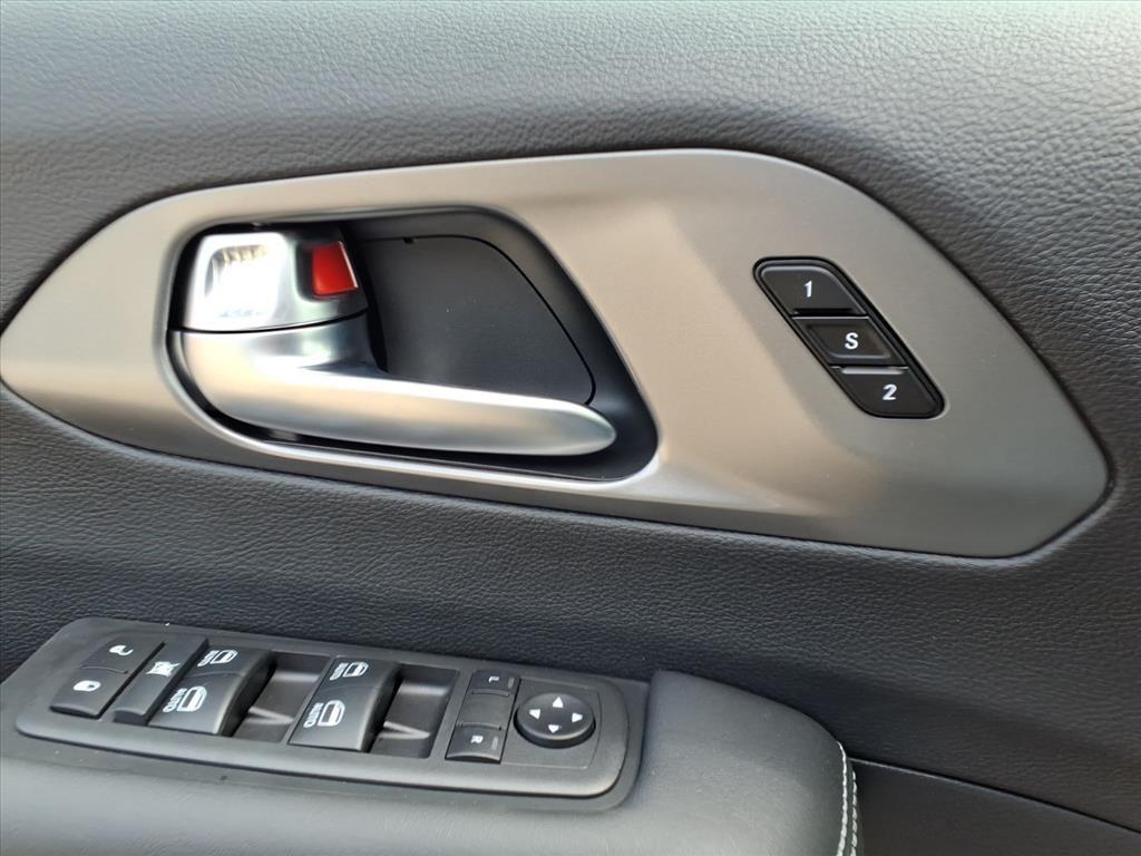 new 2026 Chrysler Pacifica car, priced at $39,339
