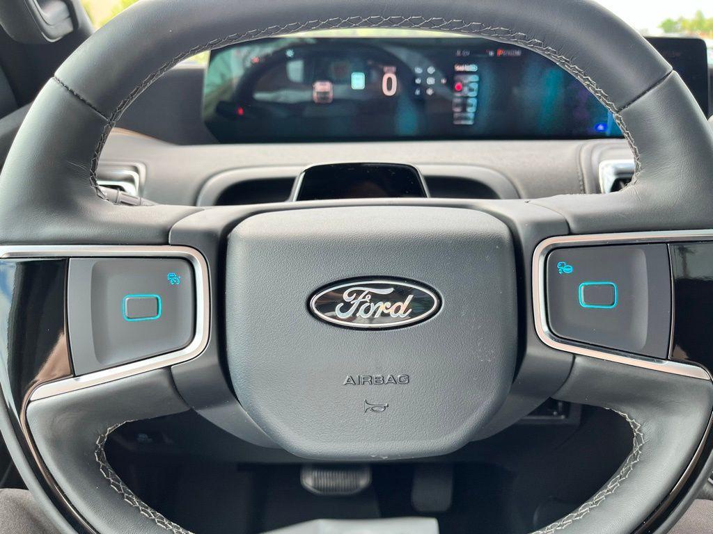new 2025 Ford Expedition car, priced at $83,520
