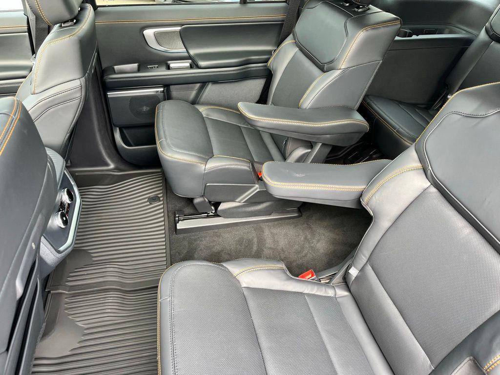 new 2025 Ford Expedition car, priced at $83,520