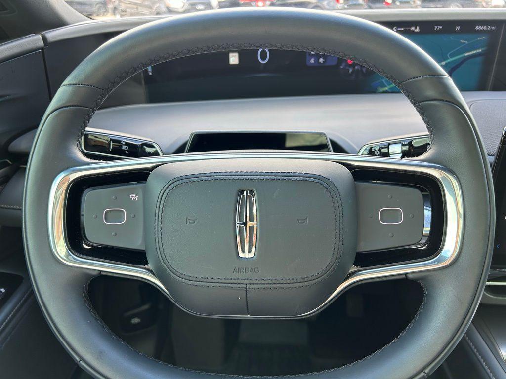 used 2025 Lincoln Nautilus car, priced at $59,995