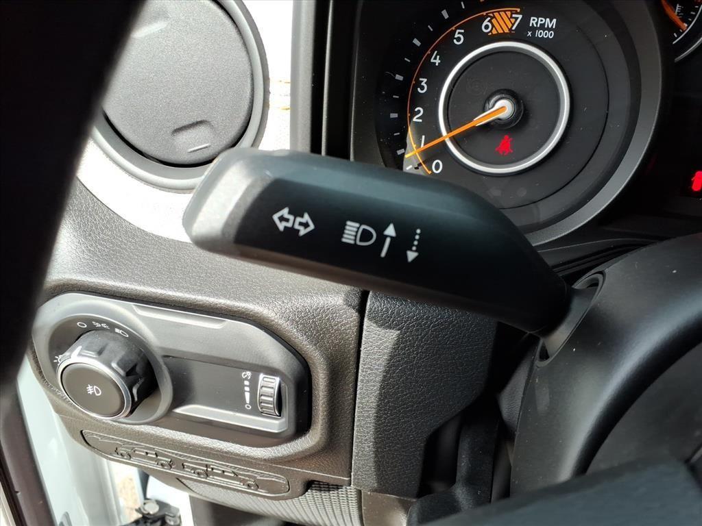 new 2026 Jeep Wrangler car, priced at $36,672